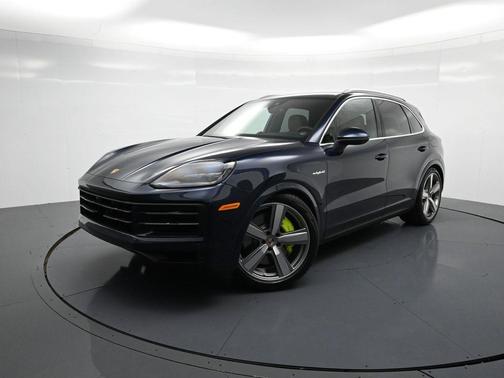 2026 Porsche Cayenne AWD