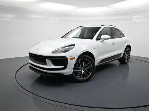 2025 Porsche Macan T