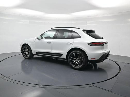 2025 Porsche Macan T