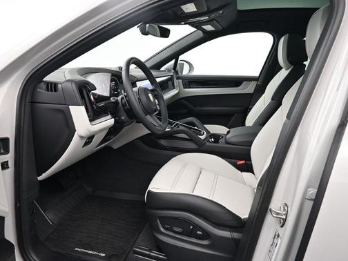 2026 Porsche Cayenne AWD