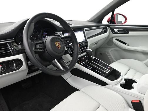 2024 Porsche Macan GTS