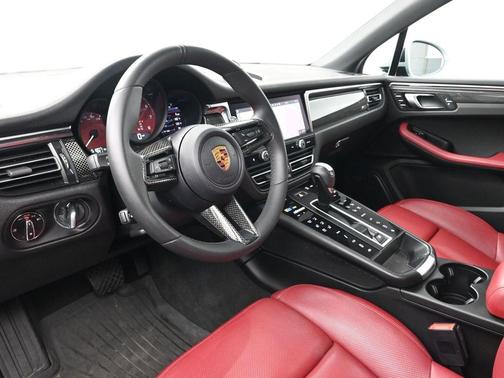 2023 Porsche Macan GTS
