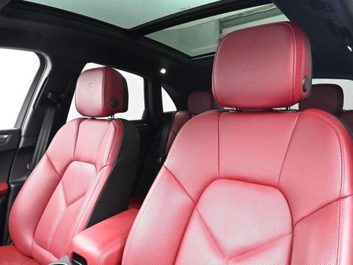 2023 Porsche Macan GTS