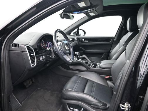 2020 Porsche Cayenne Base