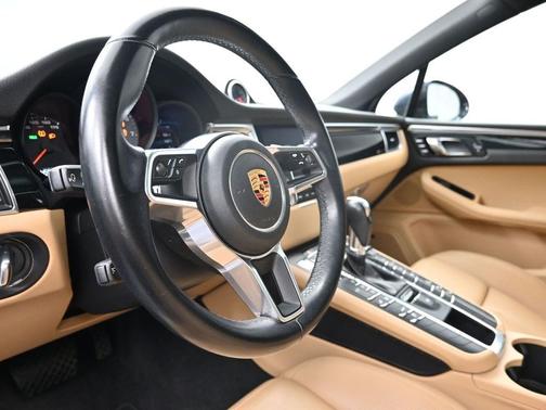 2018 Porsche Macan S