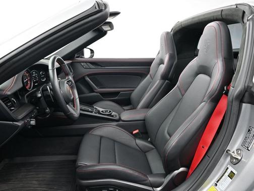 2024 Porsche 911 Targa 4 GTS