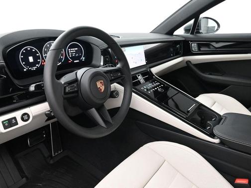 2026 Porsche Panamera Base