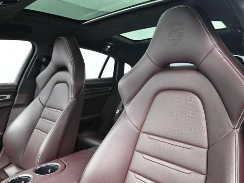 2020 Porsche Panamera GTS