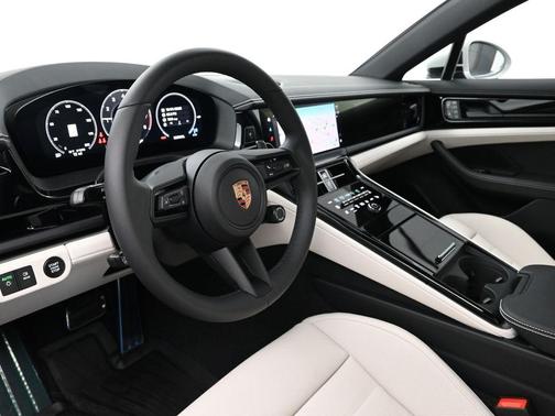 2026 Porsche Panamera Base