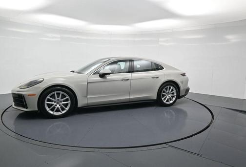 2026 Porsche Panamera Base