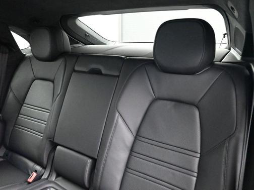 2022 Porsche Cayenne Turbo GT