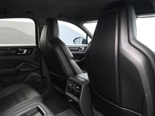 2022 Porsche Cayenne Turbo GT