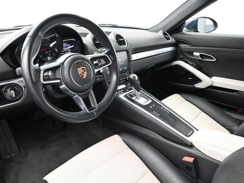 2019 Porsche 718 Cayman Base