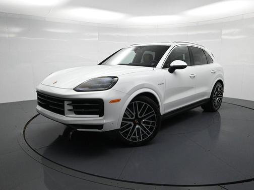2026 Porsche Cayenne AWD