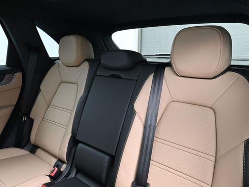 2026 Porsche Cayenne AWD