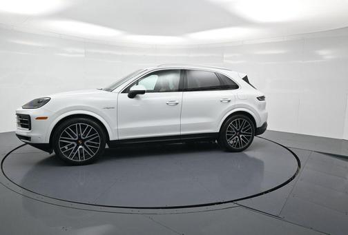 2026 Porsche Cayenne AWD