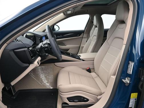 2026 Porsche Panamera Base