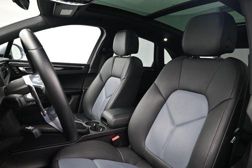 Dolomite Silver Metallic 2020 Porsche Macan S