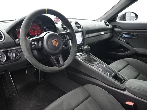 2024 Porsche 718 Cayman GT4 RS