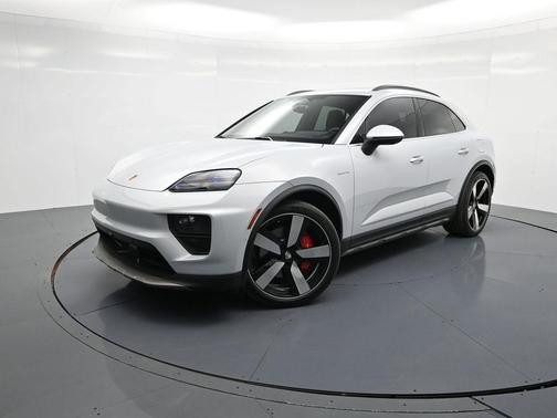 2025 Porsche Macan 4S