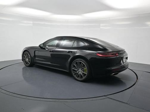 2019 Porsche Panamera 4