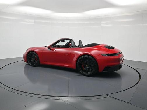 2024 Porsche 911 Carrera 4 GTS