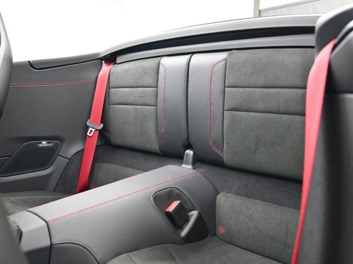 2024 Porsche 911 Carrera 4 GTS