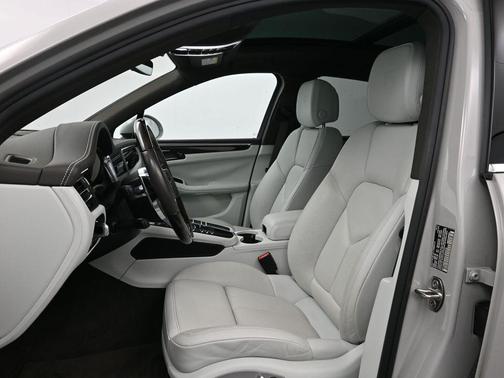 2019 Porsche Macan S