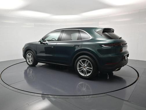 PAINT TO SAMPLE 2025 Porsche Cayenne Base