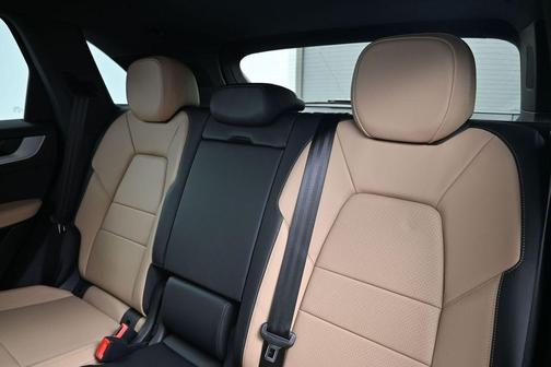 PAINT TO SAMPLE 2025 Porsche Cayenne Base