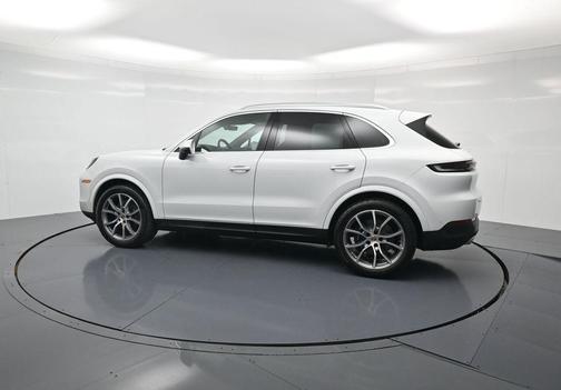 2025 Porsche Cayenne Base