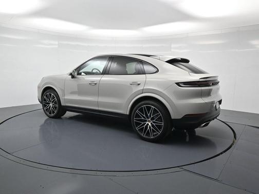 2026 Porsche Cayenne AWD