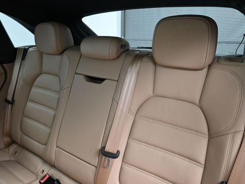 2024 Porsche Macan GTS