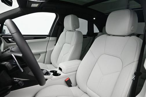 Dolomite Gray 2026 Porsche Macan Base