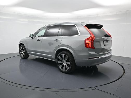2025 Volvo XC90 Plug-In Hybrid T8 Ultra 6-Seater