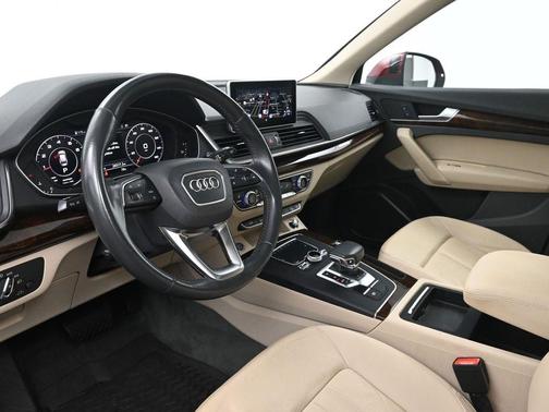 2018 Audi Q5 2.0T Premium Plus