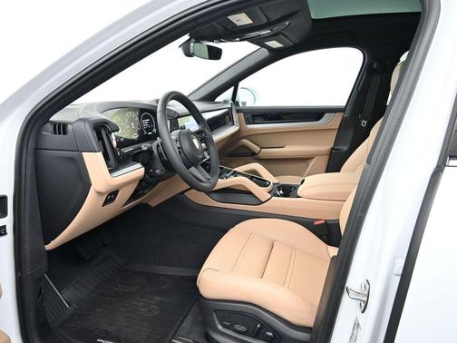 Carrara White Metallic 2026 Porsche Cayenne AWD