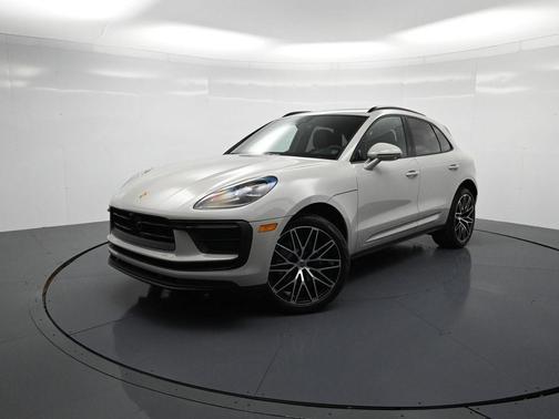 2025 Porsche Macan Base