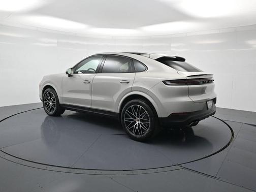 2026 Porsche Cayenne AWD