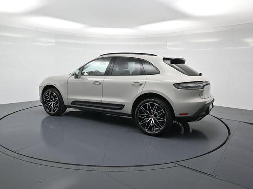 2026 Porsche Macan T