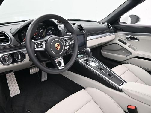 2025 Porsche 718 Boxster GTS 4.0