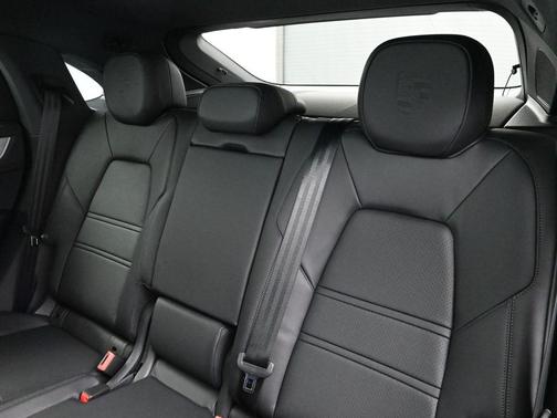 2026 Porsche Cayenne S Coupe AWD