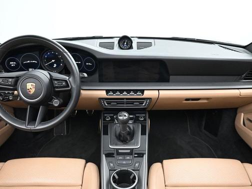 2022 Porsche 911 Carrera S