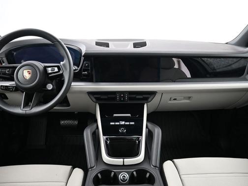 2025 Porsche Cayenne Base