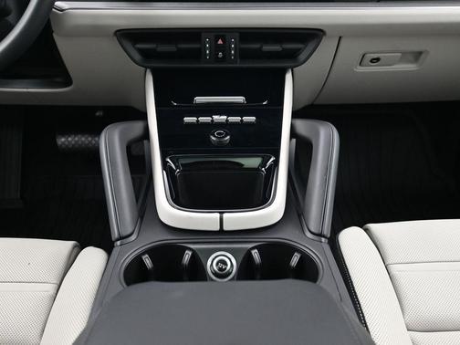 2025 Porsche Cayenne Base