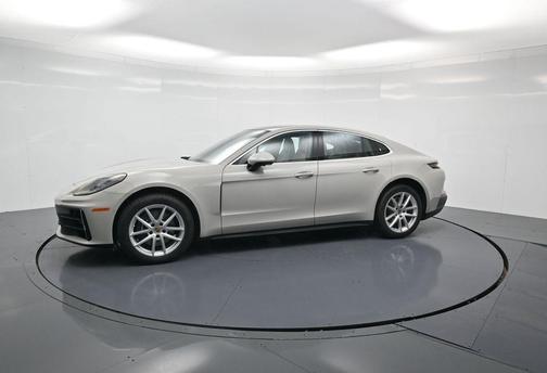 2026 Porsche Panamera Base