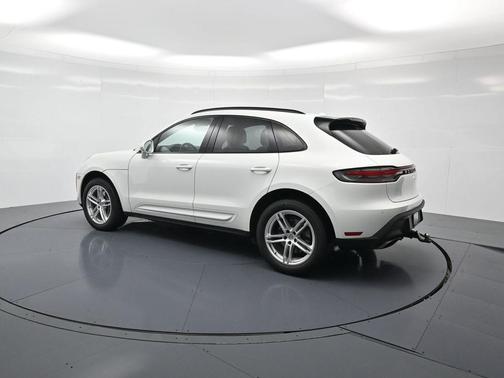 2023 Porsche Macan 