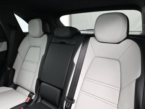2026 Porsche Cayenne AWD