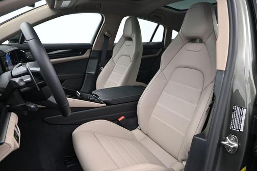 Green 2026 Porsche Panamera 4