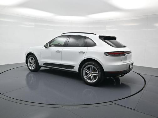 2020 Porsche Macan Base